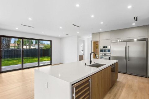 Купить виллу или дом в Майами, Флорида 5 спален, № 2029591 - фото 27