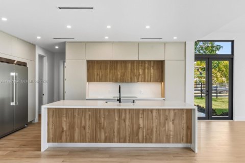 Купить виллу или дом в Майами, Флорида 5 спален, № 2029591 - фото 29