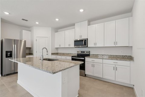 House in Palm Coast, Florida 4 bedrooms, 171.13 sq.m. № 2101159 - photo 4