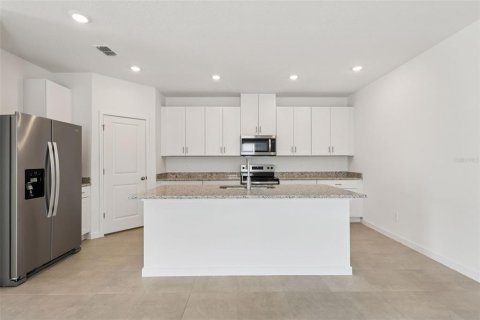 House in Palm Coast, Florida 4 bedrooms, 171.13 sq.m. № 2101159 - photo 3