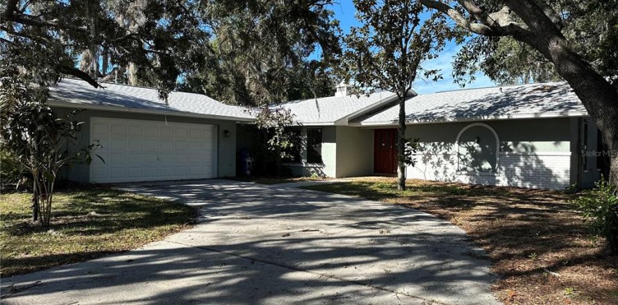 Villa ou maison à Spring Hill, Floride 2 chambres, 173.54 m2 № 2143332