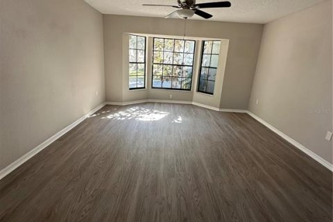 Villa ou maison à vendre à Spring Hill, Floride: 2 chambres, 173.54 m2 № 2143332 - photo 4