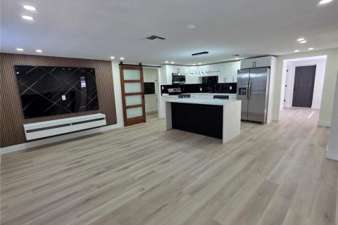 Villa ou maison à vendre à Holiday, Floride: 4 chambres, 147.16 m2 № 2426920 - photo 6