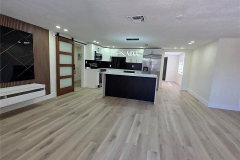 Villa ou maison à vendre à Holiday, Floride: 4 chambres, 147.16 m2 № 2426920 - photo 5