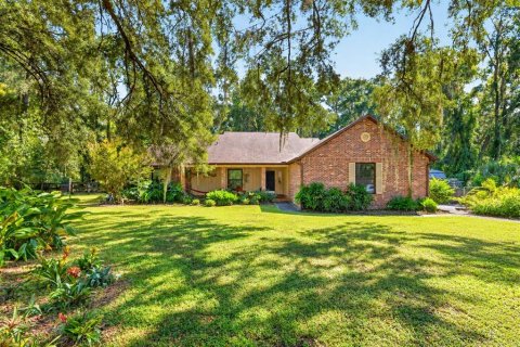 Villa ou maison à Gainesville, Floride 3 chambres, 229.93 m2 № 2415140