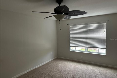 Townhouse in Wesley Chapel, Florida 3 bedrooms, 140.56 sq.m. № 2206613 - photo 18