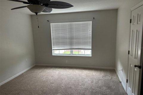 Townhouse in Wesley Chapel, Florida 3 bedrooms, 140.56 sq.m. № 2206613 - photo 19
