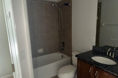 Townhouse in Wesley Chapel, Florida 3 bedrooms, 140.56 sq.m. № 2206613 - photo 20