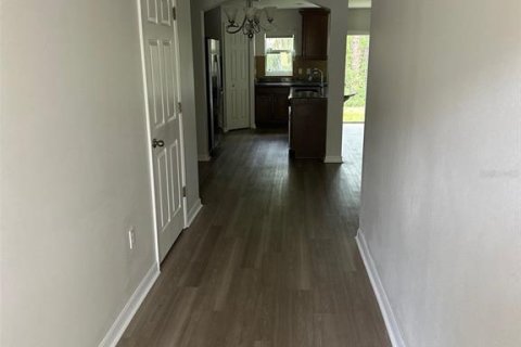 Townhouse in Wesley Chapel, Florida 3 bedrooms, 140.56 sq.m. № 2206613 - photo 2