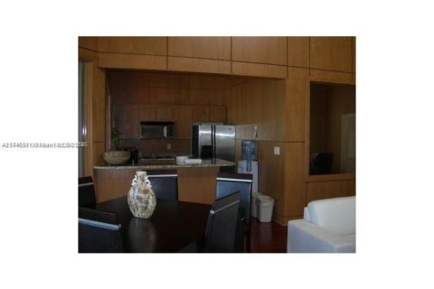 Copropriété à vendre à Oakland Park, Floride: 1 chambre, 78.41 m2 № 1934703 - photo 2