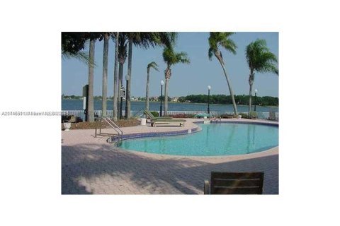 Copropriété à vendre à Oakland Park, Floride: 1 chambre, 78.41 m2 № 1934703 - photo 6