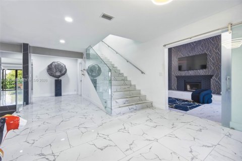 Купить виллу или дом в Дейви, Флорида 5 спален, 636.38м2, № 2057742 - фото 9