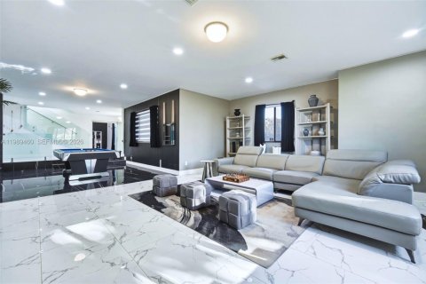 Купить виллу или дом в Дейви, Флорида 5 спален, 636.38м2, № 2057742 - фото 20