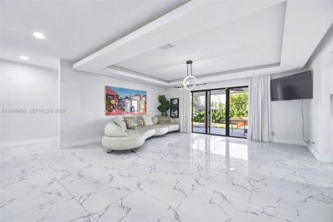 Купить виллу или дом в Дейви, Флорида 5 спален, 636.38м2, № 2057742 - фото 27