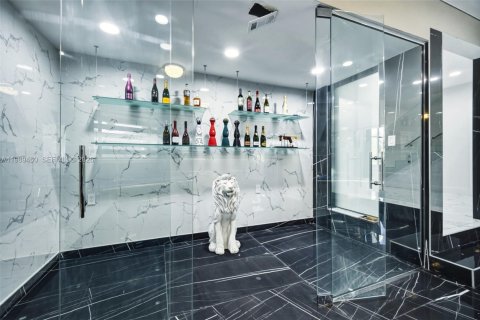 Купить виллу или дом в Дейви, Флорида 5 спален, 636.38м2, № 2057742 - фото 19