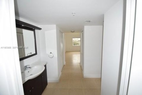 Copropriété à louer à Dania Beach, Floride: 1 chambre, 69.68 m2 № 1966207 - photo 7