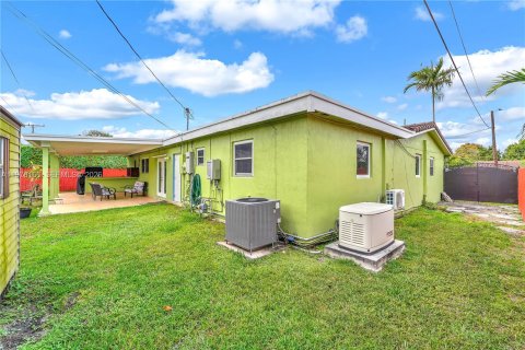 Купить виллу или дом в Майами, Флорида 4 спальни, 219.16м2, № 2043412 - фото 19