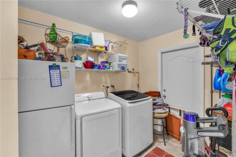 Купить виллу или дом в Майами, Флорида 4 спальни, 219.16м2, № 2043412 - фото 16