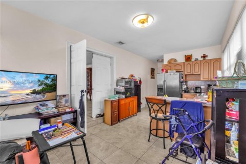 Купить виллу или дом в Майами, Флорида 4 спальни, 219.16м2, № 2043412 - фото 15