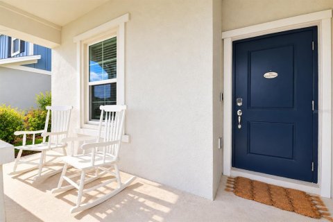 House in Edgewater, Florida 5 bedrooms, 242.2 sq.m. № 2425951 - photo 3