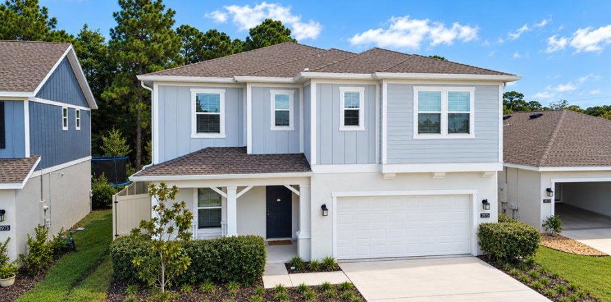 House in Edgewater, Florida 5 bedrooms, 242.2 sq.m. № 2425951
