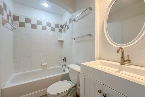Condominio en venta en Tampa, Florida, 4 dormitorios, 160.16 m2 № 1565349 - foto 25