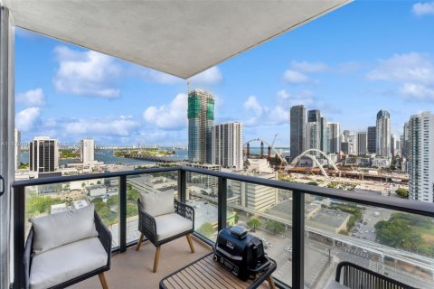 Condominio en alquiler en Miami, Florida, 2 dormitorios, 96.62 m2 № 1896231 - foto 7