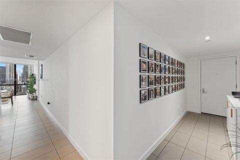 Condominio en alquiler en Miami, Florida, 2 dormitorios, 96.62 m2 № 1896231 - foto 13