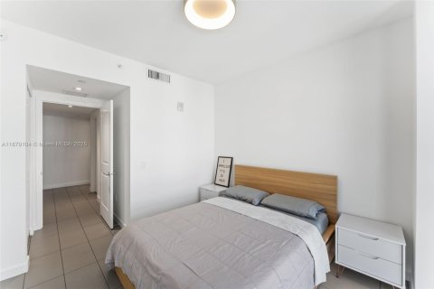 Condominio en alquiler en Miami, Florida, 2 dormitorios, 96.62 m2 № 1896231 - foto 19
