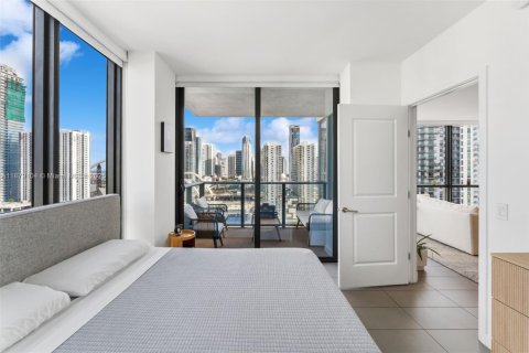 Condominio en alquiler en Miami, Florida, 2 dormitorios, 96.62 m2 № 1896231 - foto 20