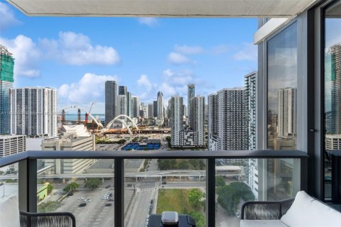 Condominio en alquiler en Miami, Florida, 2 dormitorios, 96.62 m2 № 1896231 - foto 8