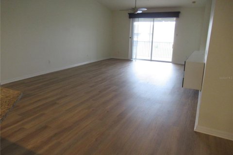Снять в аренду таунхаус в Сарасота, Флорида 8 комнат, 178.37м2, № 1807526 - фото 14