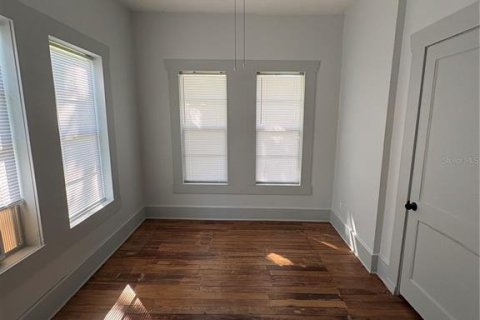 Villa ou maison à louer à Lakeland, Floride: 3 chambres, 89.19 m2 № 2429369 - photo 4