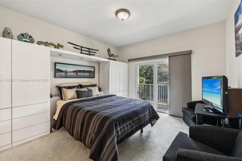 Condo in Miramar, Florida, 3 bedrooms  № 1808971 - photo 6