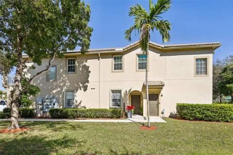 Condo in Miramar, Florida, 3 bedrooms  № 1808971 - photo 27