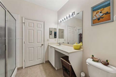 Condo in Miramar, Florida, 3 bedrooms  № 1808971 - photo 11