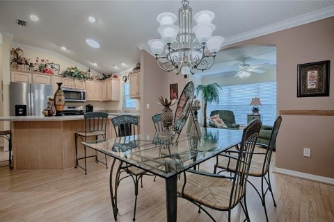 Casa en venta en The Villages, Florida, 3 dormitorios, 153.2 m2 № 1619313 - foto 9