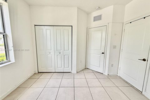 Купить таунхаус в Хомстед, Флорида 3 спальни, 123.37м2, № 2011848 - фото 27