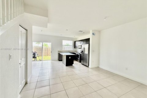 Купить таунхаус в Хомстед, Флорида 3 спальни, 123.37м2, № 2011848 - фото 19