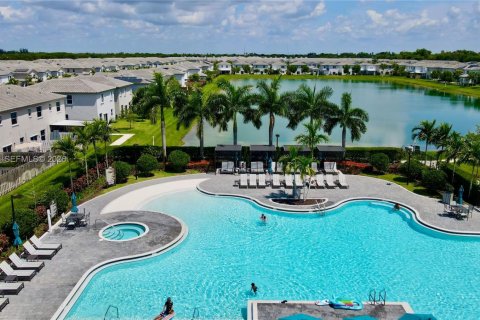 Купить таунхаус в Хомстед, Флорида 3 спальни, 123.37м2, № 2011848 - фото 6