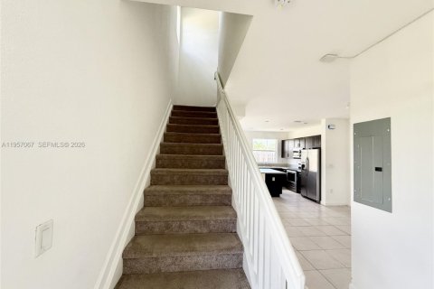 Купить таунхаус в Хомстед, Флорида 3 спальни, 123.37м2, № 2011848 - фото 28