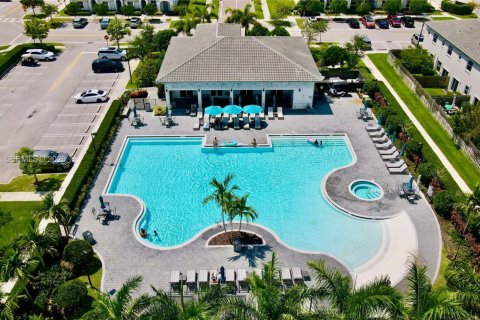 Купить таунхаус в Хомстед, Флорида 3 спальни, 123.37м2, № 2011848 - фото 7