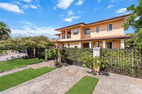 Купить виллу или дом в Майами, Флорида 4 спальни, 347.08м2, № 2033554 - фото 5