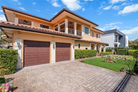 Купить виллу или дом в Майами, Флорида 4 спальни, 347.08м2, № 2033554 - фото 2