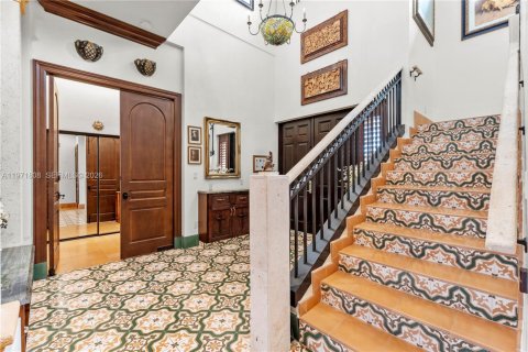 Купить виллу или дом в Майами, Флорида 4 спальни, 347.08м2, № 2033554 - фото 7