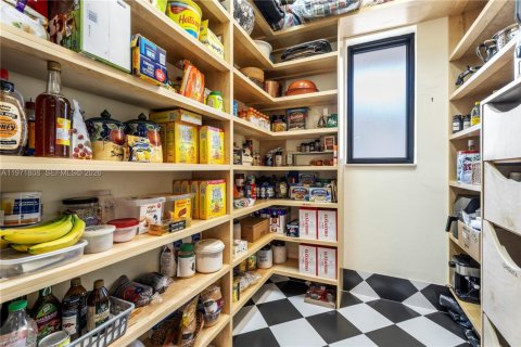 Купить виллу или дом в Майами, Флорида 4 спальни, 347.08м2, № 2033554 - фото 20