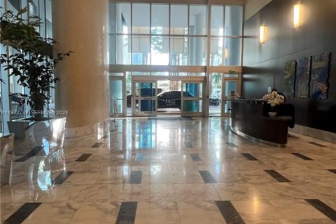Condominio en venta en Miami, Florida, 2 dormitorios, 112.6 m2 № 2033055 - foto 3