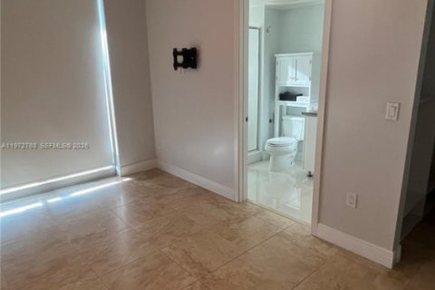 Condominio en venta en Miami, Florida, 2 dormitorios, 112.6 m2 № 2033055 - foto 9