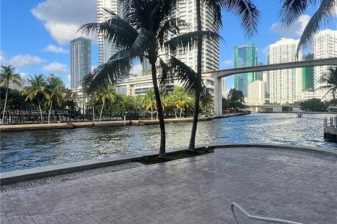 Condominio en venta en Miami, Florida, 2 dormitorios, 112.6 m2 № 2033055 - foto 21