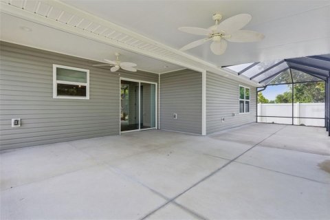 House in Tavares, Florida 3 bedrooms, 152.45 sq.m. № 2196981 - photo 19